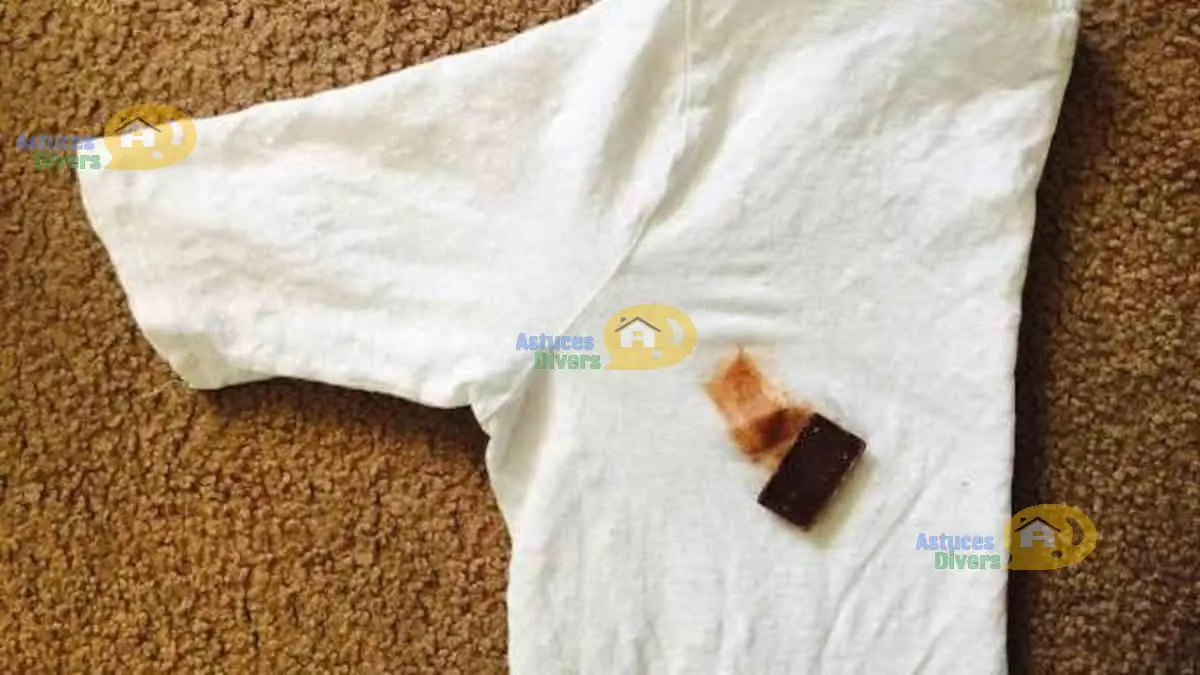 8 Astuces pour Détacher un Tissu