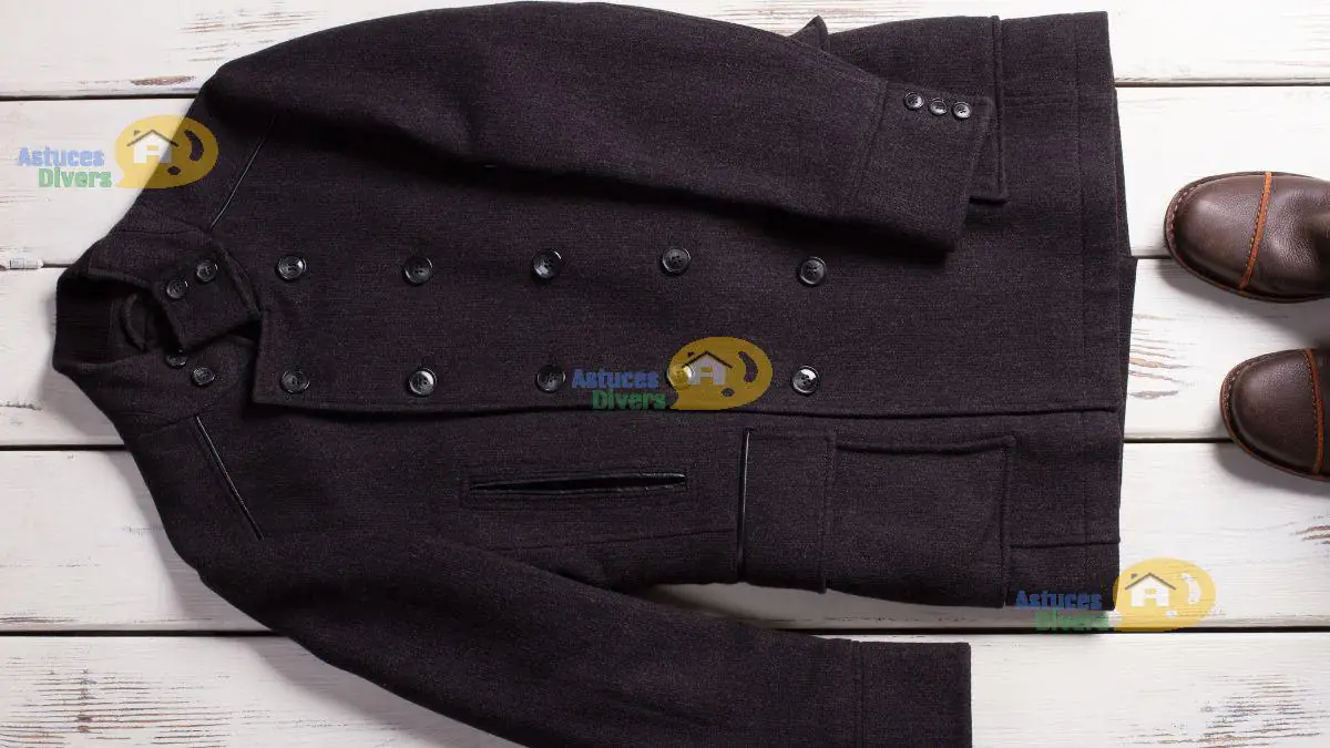 Astuces Simples pour Bien Nettoyer un Manteau en Laine